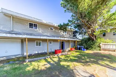Image de Nouvelle Liste! Dog-friendly maison w / vue imprenable, table de billard privé, accès à la plage