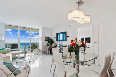 Image de Beach Club, Ph 2br2ba, Spectaculaire OCÉAN Vu / Onbeach (9 / 1-12 / 30/19)