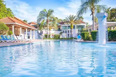 Image de Grande Trouver! Suite Fantastique 3br, Piscine, Tennis