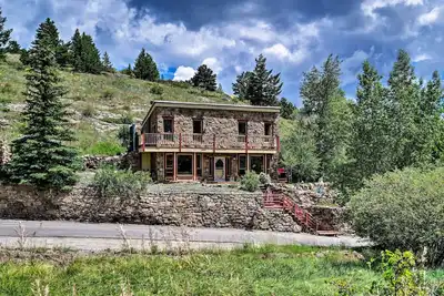 Image de Nouveau! Central City Home w \/ Deck - Marche pour les casinos!