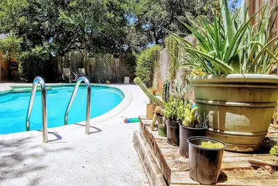 Image de Kestral House- maison d'hôtes privée avec accès à la piscine