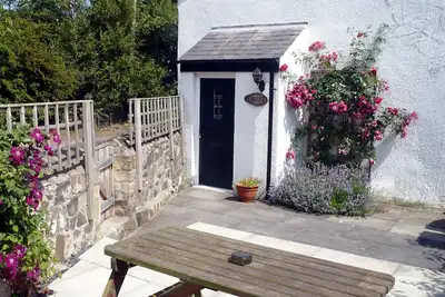 Image de Larch Cottage - Deux Chambres Maison, Couchages 3