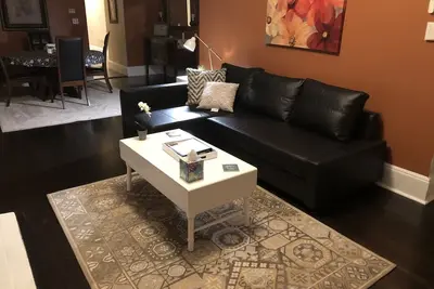 Image de Maison entière à Soulard près du stade Busch