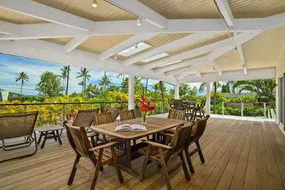 Image de Belle 3 chambres avec de superbes vues et à seulement 1 minute de la plage