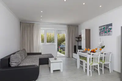 Image de Apartment Bella - Appartement 2 Chambres avec Terrasse (Vukas Bilić)