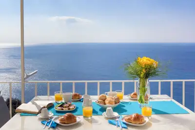 Image de Amore Rentals - Villa Anna with private Terrace and Sea View