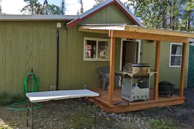 Image de Petite cabane confortable, idéale pour une sortie de pêche ou tout simplement pour s'évader
