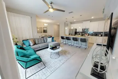 Image de Incredible 4bd Home W/Pool near Disney Lbl826