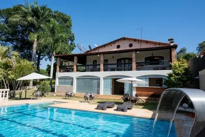 Image de Magnifique maison de campagne Ă Aracoiaba da Serra km 114 de Rod. Raposo Tavares