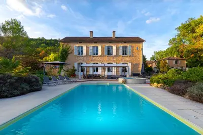 Image de Manoir de vacances fabuleusement restauré, 12 personnes