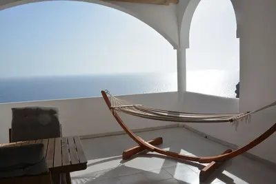 Image de Superbes couchers de soleil depuis le grand balcon privé à 8 minutes à pied des plages
