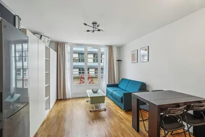 Id 306 - Champs Elysées / George V