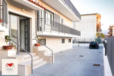 Image de Nouvelle et élégante maison de vacances dans le centre de Pompéi