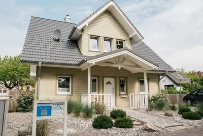 Image de Chalet 5 * avec jardin bien entretenu, sauna, cheminée et Wi-Fi pour 6 personnes