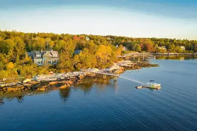 Nouvelle Liste! Maison de bord de mer luxueuse à Saint George, Maine.