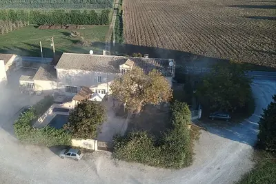 Image de Beau Mas Provençal. .