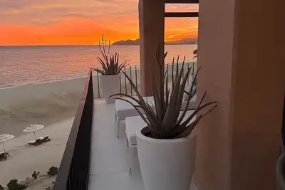 Image de Oceanfront moderne - entièrement rénové