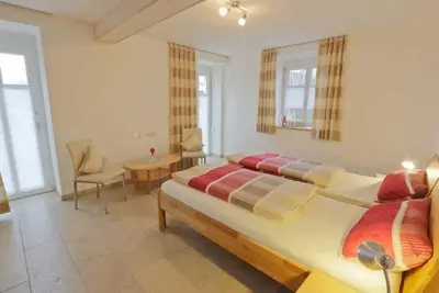 Image de Appartement sans barrière avec grande terrasse