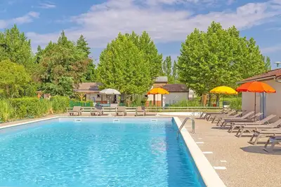Image de Gîte proche de la marina! Avec piscine, spa, + terrasse privée