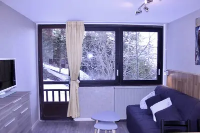 Image de Studio 26m2 à 30 mètres des pistes de skis meublés avec goût