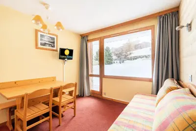 Image de 2 Pièces 5 Personnes Confort