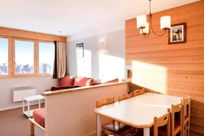 Image de 2 Pièces 7 Personnes Sélection