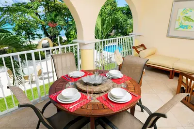 Sapphire Beach 109 - Montez sur le Pooldeck