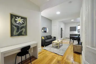 Image de West 45th Street et 9th Avenue * Broche EXPOSÉE 1 Lit 1 Bain - Soleil