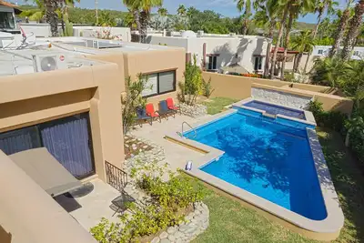 Image de Casa Bugambilias - Maison individuelle de 4 chambres à Santa Carmela