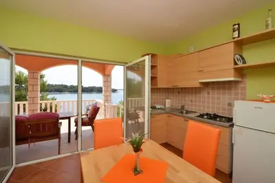 Image de Appartement dans Karbuni avec vue mer, terrasse, Climatisation, Wifi (3609-3)