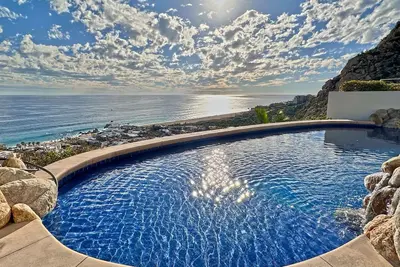 Villa Thunderbird, 4 chambres à coucher, vue imprenable à Pedregal