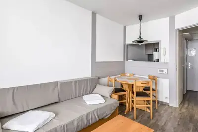 Image de 2 Pièces 4 Personnes Sélection