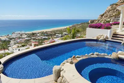 Villa Thunderbird, 5 chambres, vue imprenable à Pedregal