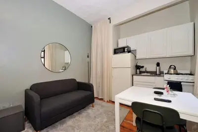 Image de Midtown West * Times Square - Studio - Meilleur Apt - Budget