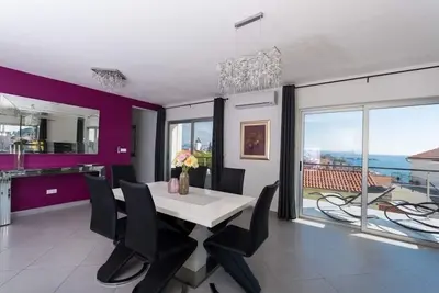 Image de Appartement dans Tribunj avec vue mer, terrasse, Climatisation, Wifi (4265-2)