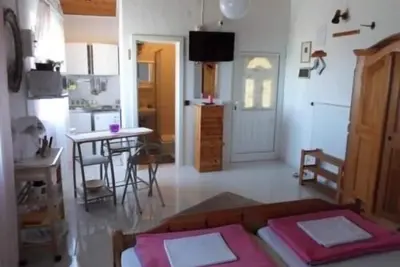 Image de Appartement Studio dans Nin avec terrasse, Climatisation, Wifi (233-2)