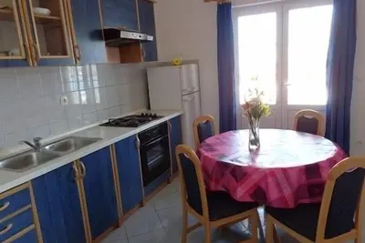 Image de Appartement dans Grebaštica avec vue mer, Balcon, Climatisation, Wifi (3571-3)