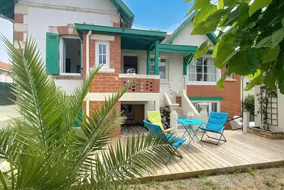Image de Grande maison canaulaise typique 5 chambres, 10 personnes à Lacanau océan