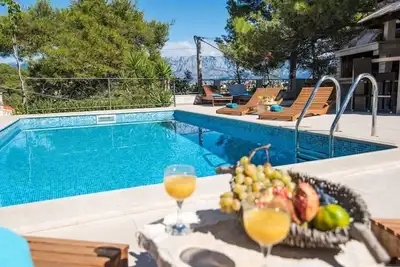 Image de Holiday Home 682-2 for 8 Pers. in Sumartin
