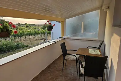 Image de Appartement dans Nin avec terrasse, Climatisation, Wifi (3722-2)