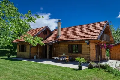 Image de Maison de vacances dans Rakovica avec terrasse, Wifi, Machine à laver (4488-1)