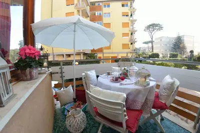 Appartement à Viareggio avec 2 chambres à coucher, 6 couchages