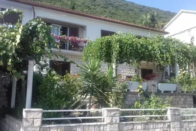 Image de Appartement dans Trpanj avec vue mer, terrasse, Climatisation, Wifi (4199-2)