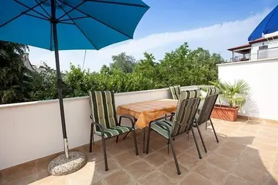 Image de Appartement dans Rovinj avec Balcon, Climatisation, Wifi, Machine à laver (3482-4)