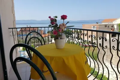 Image de Appartement dans Bol avec vue mer, Balcon, Climatisation, Wifi (3831-1)