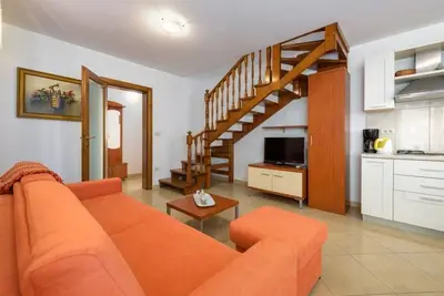Image de Appartement dans Bašanija avec terrasse, Climatisation, Wifi, Lave-vaisselle (113-4)