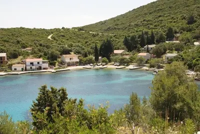 Image de Maison de vacances dans Vis avec terrasse, Climatisation, Lave-vaisselle (139-1)