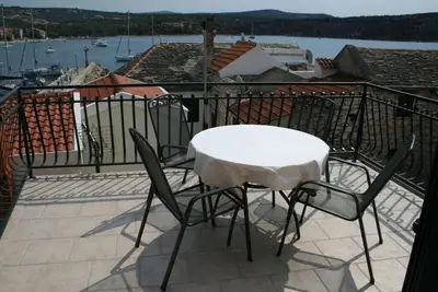Image de Appartement dans Primošten avec vue mer, terrasse, Climatisation, Wifi (600-2)
