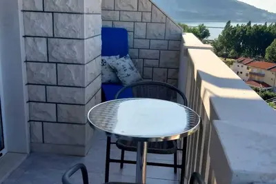 Image de Appartement dans Duće avec vue mer, Balcon, Climatisation, Wifi (122-6)