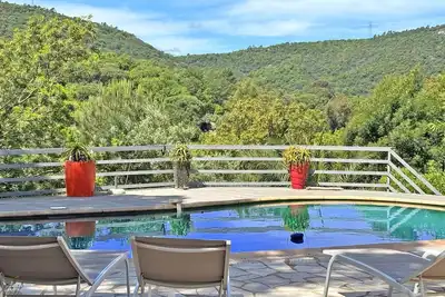 Image de Villa T5 - 6 personnes - Piscine privée - Climatisation - Wifi - Vue Massif des Maures - Plan de. . .